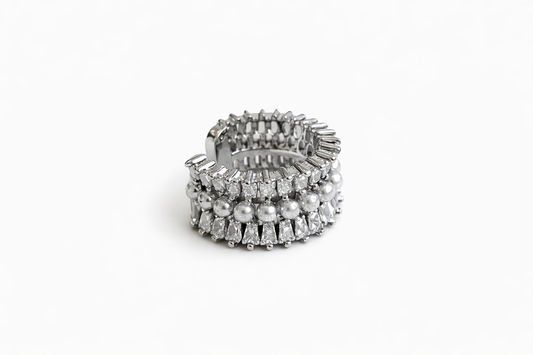 Pearly Ear Cuff