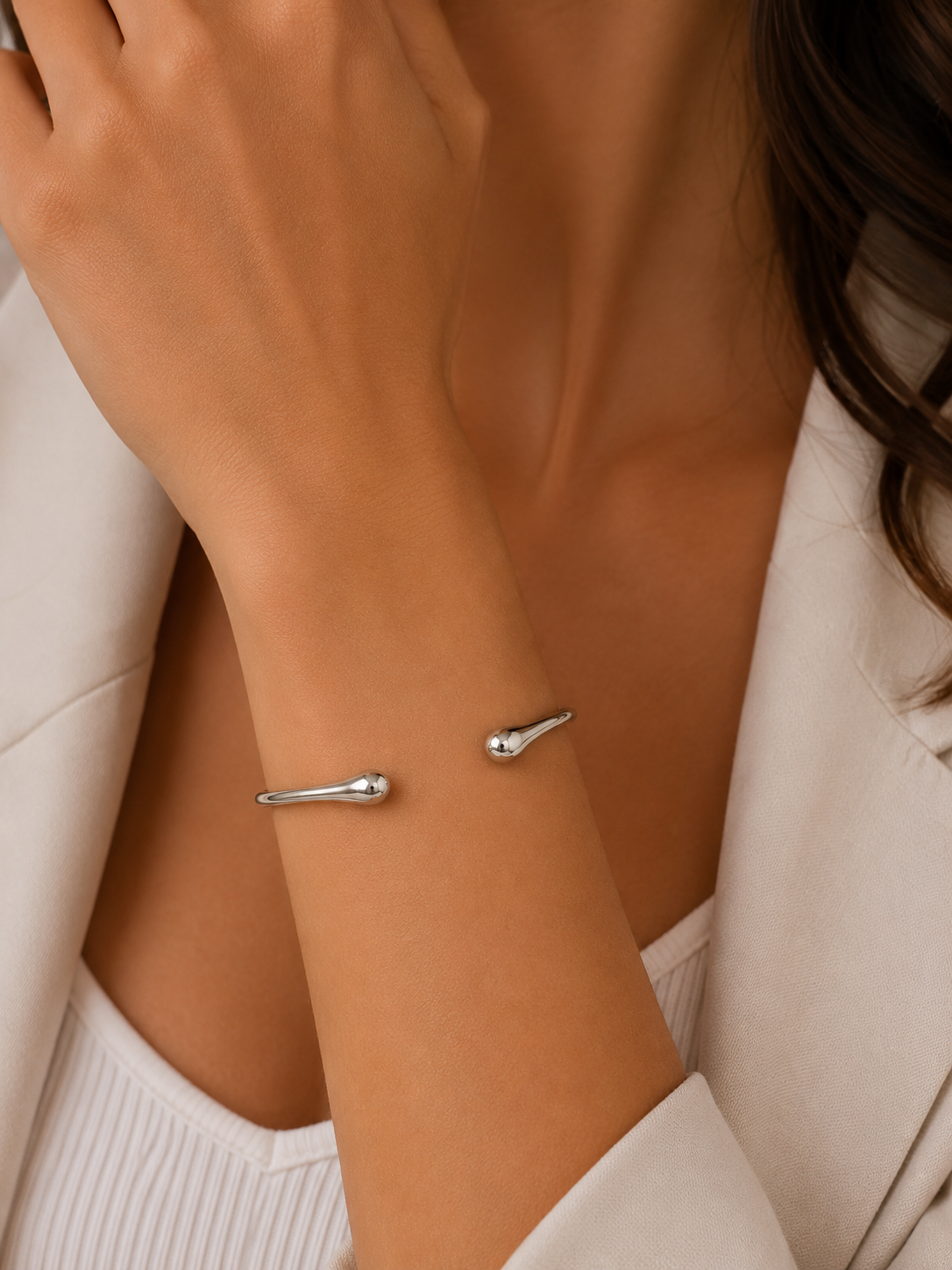 Mare Handcuff